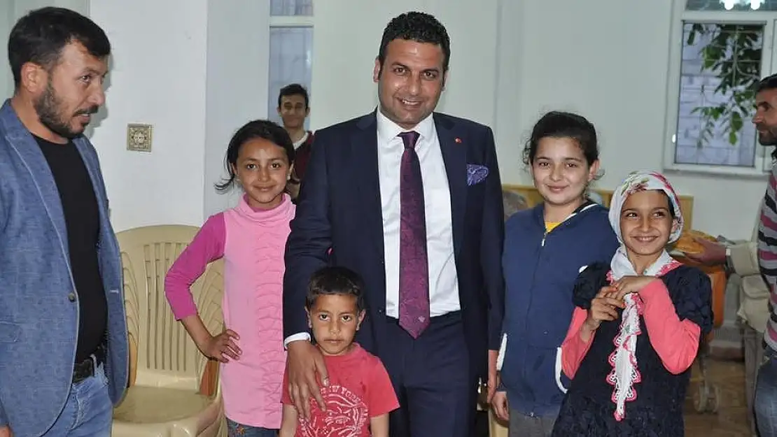 'Belediye Başkanı Yıldırım iftarını vatandaşlarla birlikte çadırda açıyor'