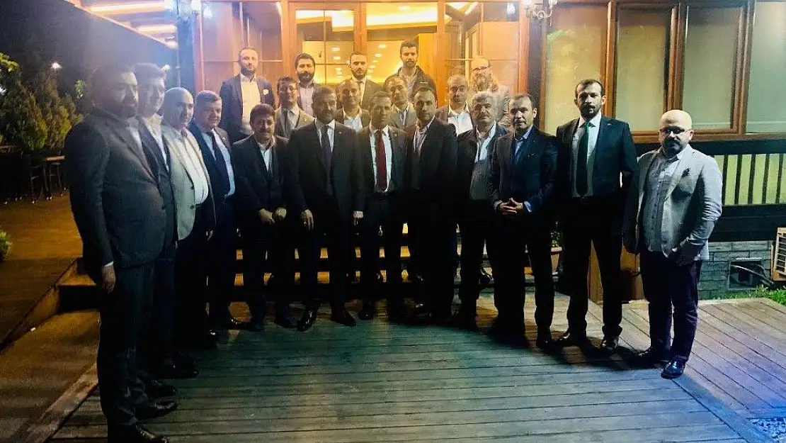 'Başkan Avşar, İstanbul´da federasyon başkanları ile bir araya geldi'