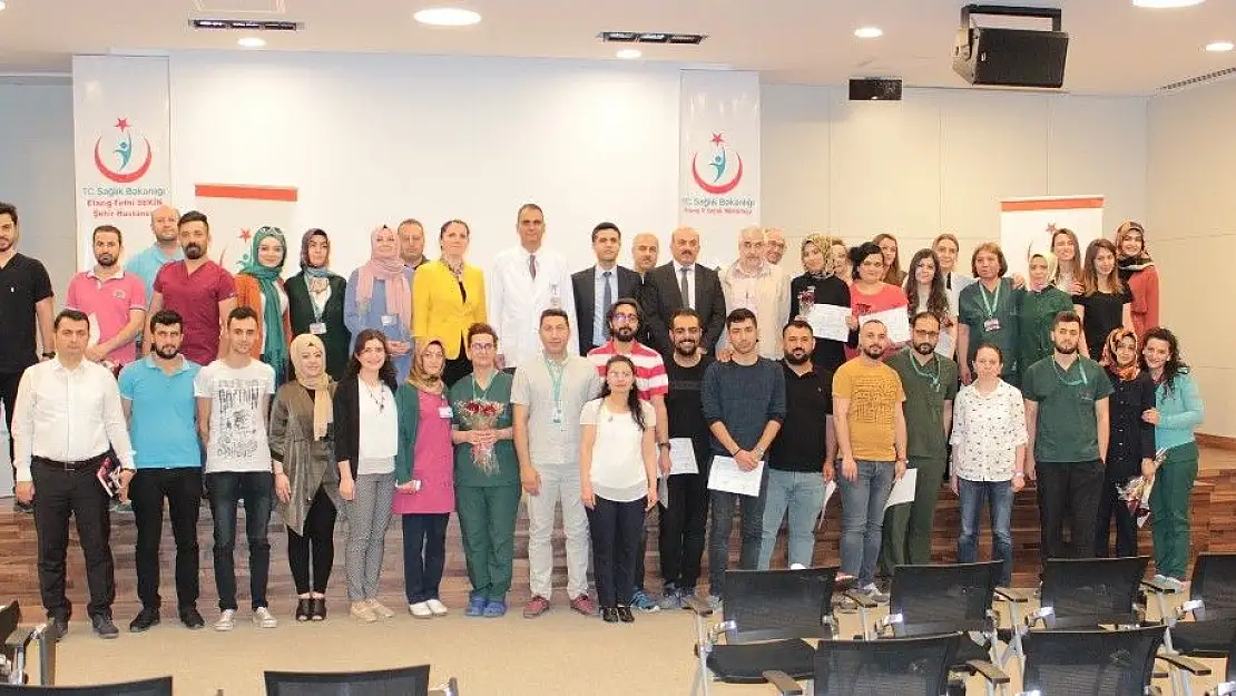 'Elazığ´da ''Yoğun Bakım Hemşireliği Sertifikalı Eğitim''Programı tamamlandı'