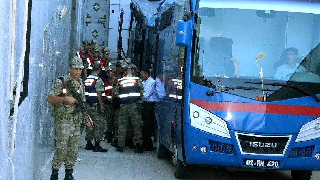 'FETÖ´cülerin cezaları onandı beraatleri bozuldu'