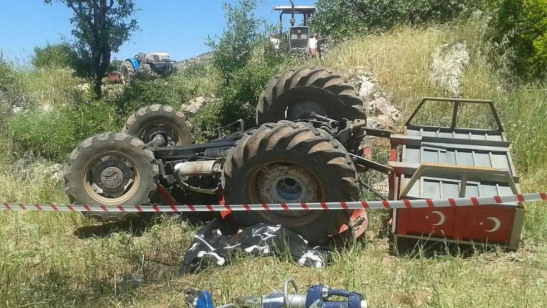 'Traktörün altında kalan sürücü hayatını kaybetti'