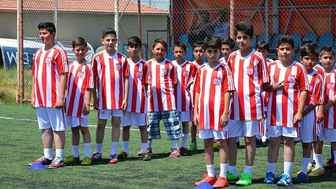 'Sivasspor futbolcu seçmesi yapacak'