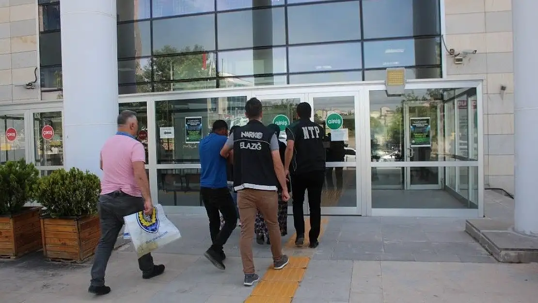 'Elazığ´da toz esrarla yakalanan 1 şüpheli tutuklandı'