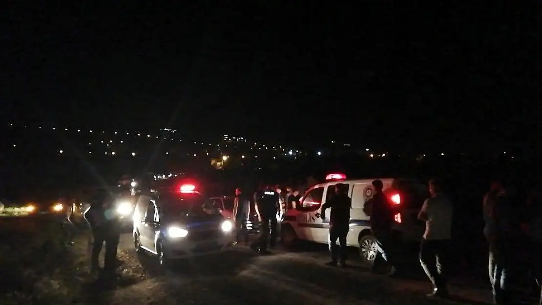 'Genç kadın not bırakıp nehre atladı'