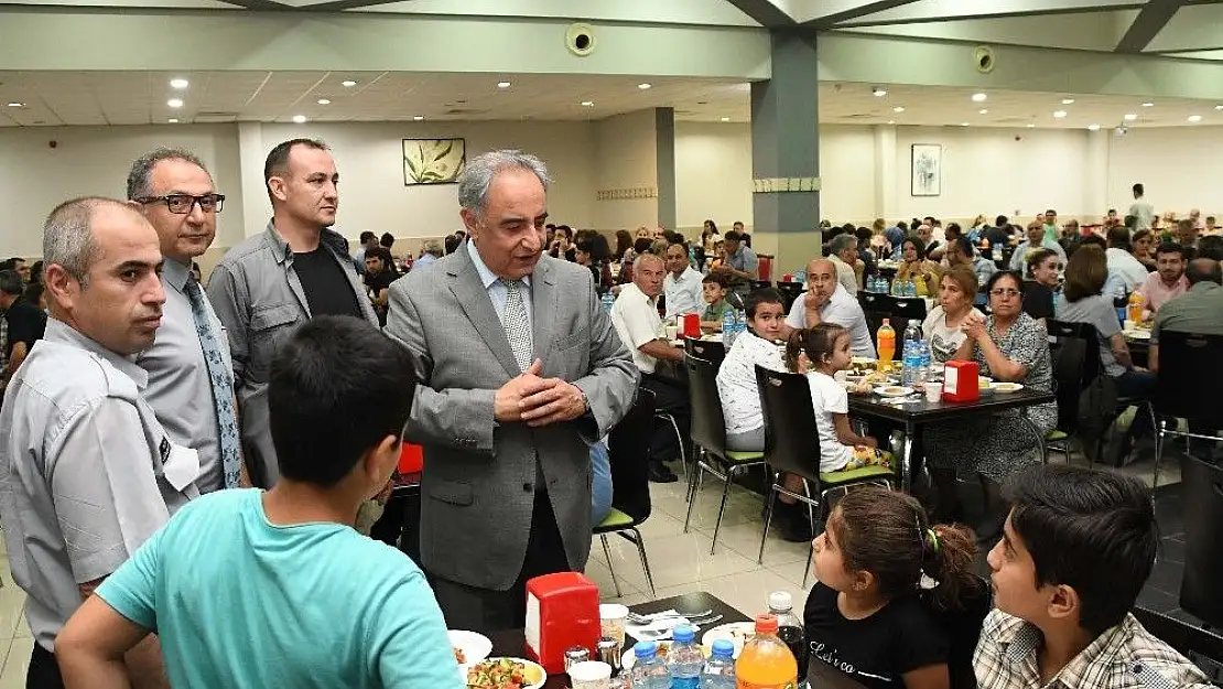 'Adıyaman Üniversitesi akademik ve idari personel bir araya geldi'