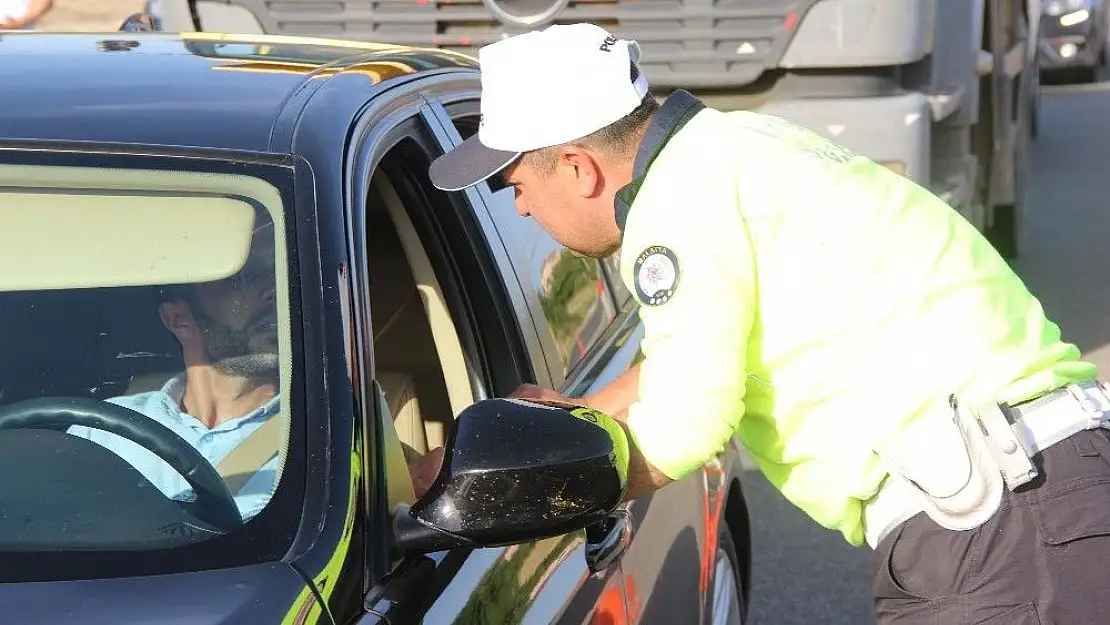 'Vali Baruş trafik denetimine katıldı'