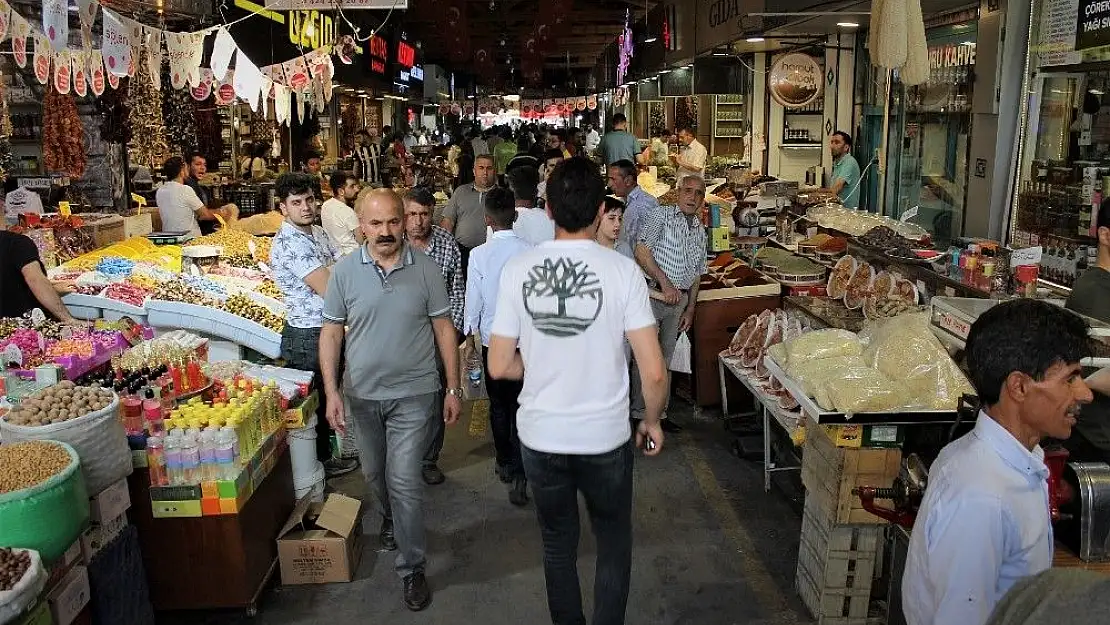 'Elazığ´da bayram öncesi alışveriş yoğunluğu'