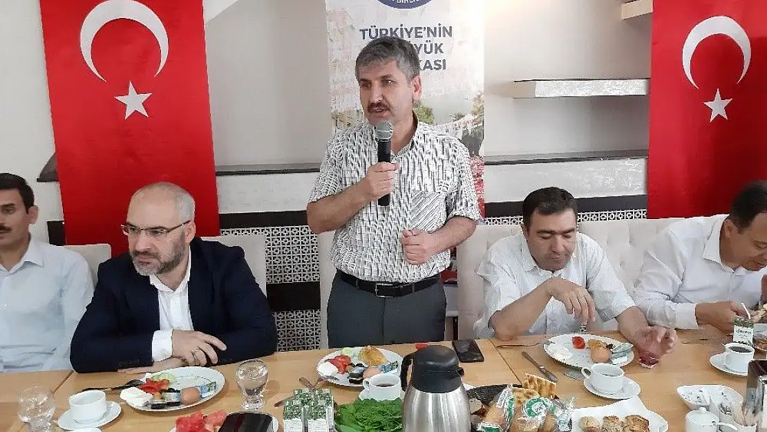'Eğitim-Bir-Sen´de bayramlaşma'