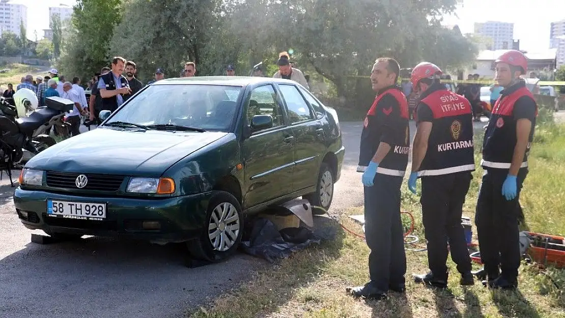 'Otomobilin altında kalan yaşlı kadın hayatını kaybetti'