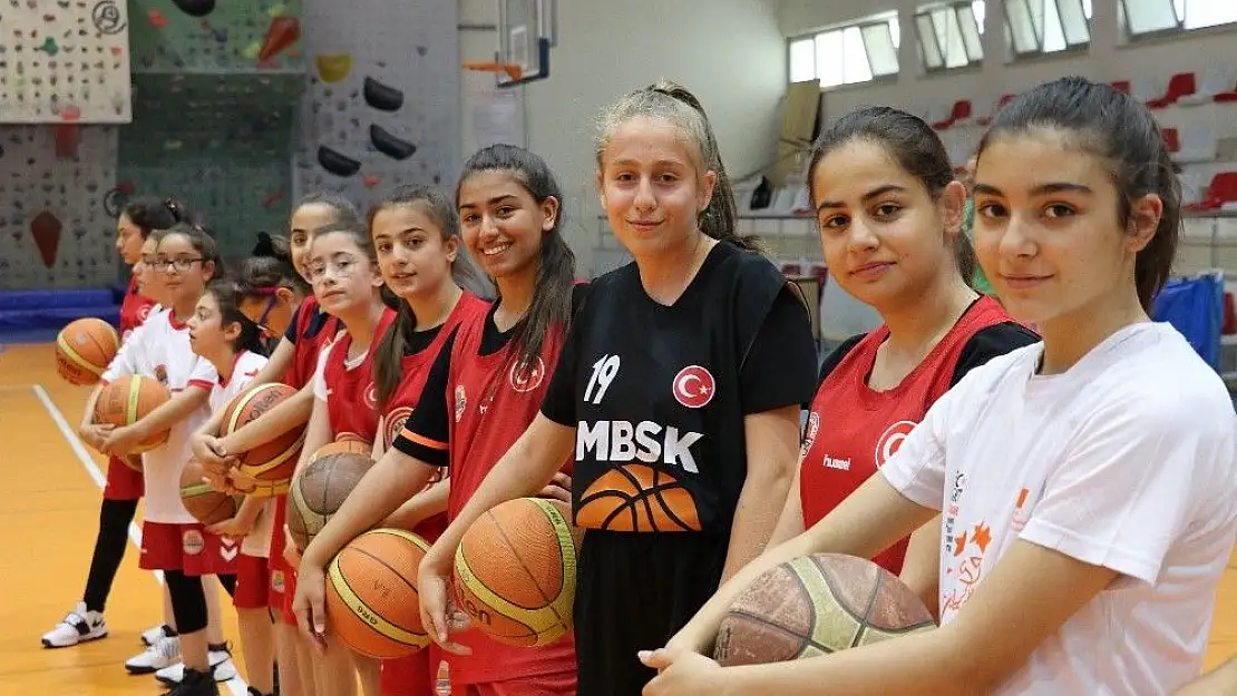 '´Basketbol Aracılığı ile Fırsat Eşitliği´ projesinin ikinci toplantısı Malatya´da yapıldı'