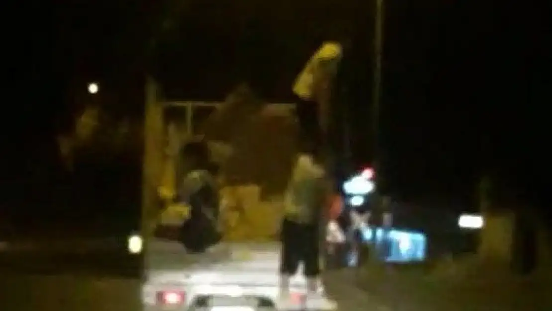'Çocukların trafikte tehlikeli yolculuğu'