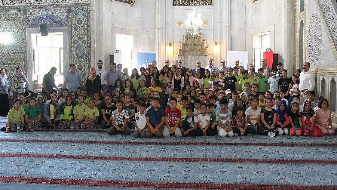 'Elazığ´da okul ve cami buluşması'