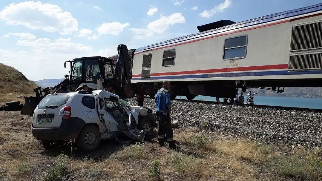'Elazığ´da tren kazası: 1 ölü, 2 yaralı'