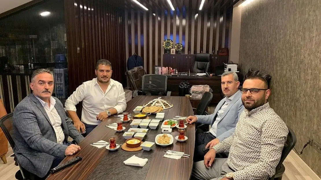 'Malatya İdmanyurdu Onursal Başkanı Teoman Mutlu, Yeşilyurt Belediyespor için görüştü'