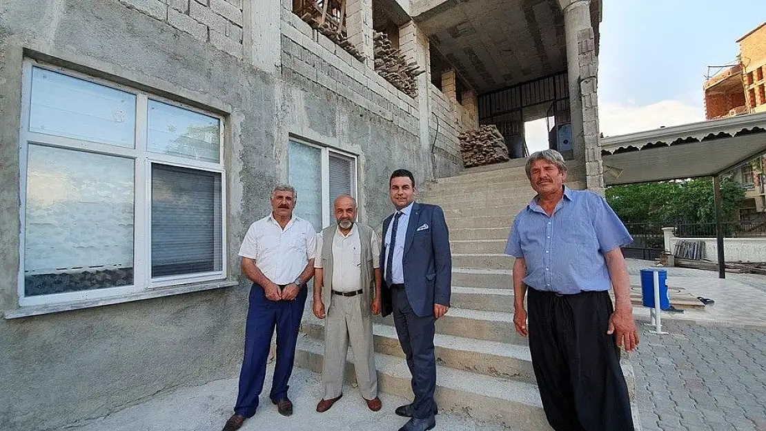 'Cami ve taziye evi inşaatları sürüyor'