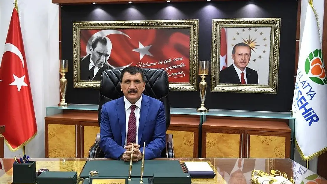 'Gürkan´dan öğrencilere mesaj'