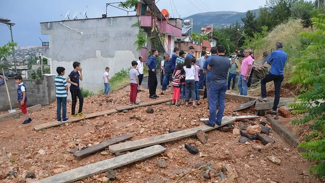 'Kahramanmaraş´ta su deposu taştı, evleri su bastı'