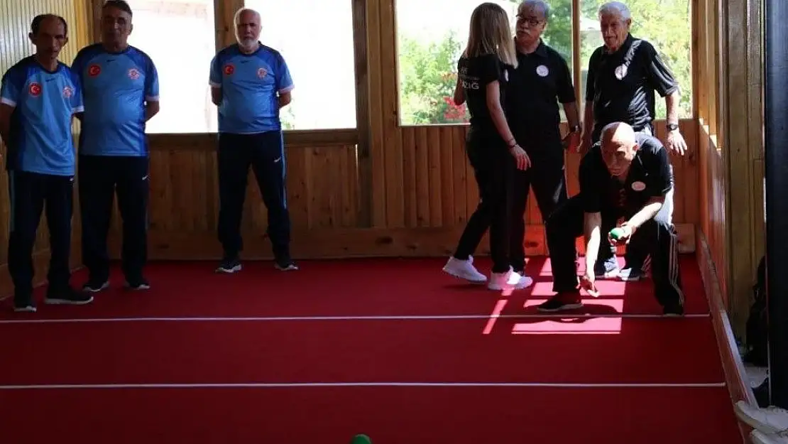 'Bocce turnuvasında yetişkin gençler yarıştı'