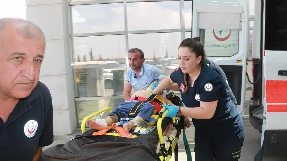 'Hafif ticari araç şarampole yuvarlandı: 6 yaralı'