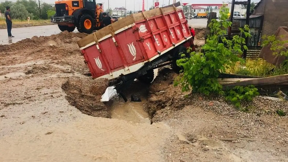 'Kangal´da sağanak yağış hasara yol açtı'