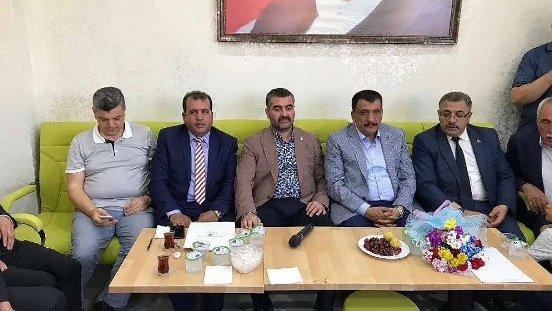 'MHP´li Avşar dernek başkanlarıyla istişare yaptı'