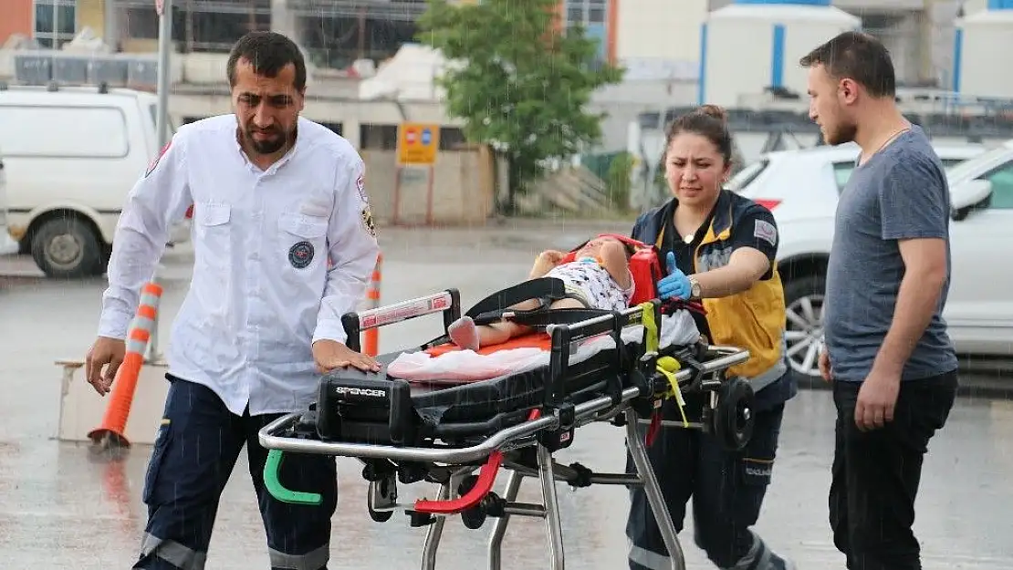 'Balkondan düşen 3 yaşındaki çocuk korkuttu'