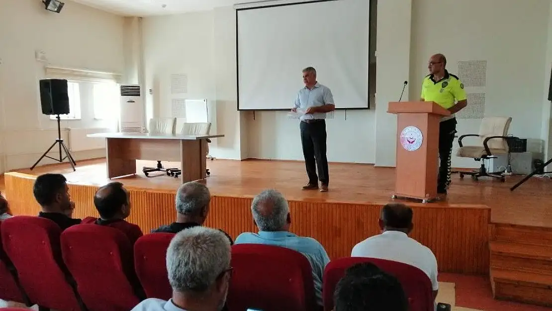 'Trafik ekiplerinden yaya güvenliği eğitimi'