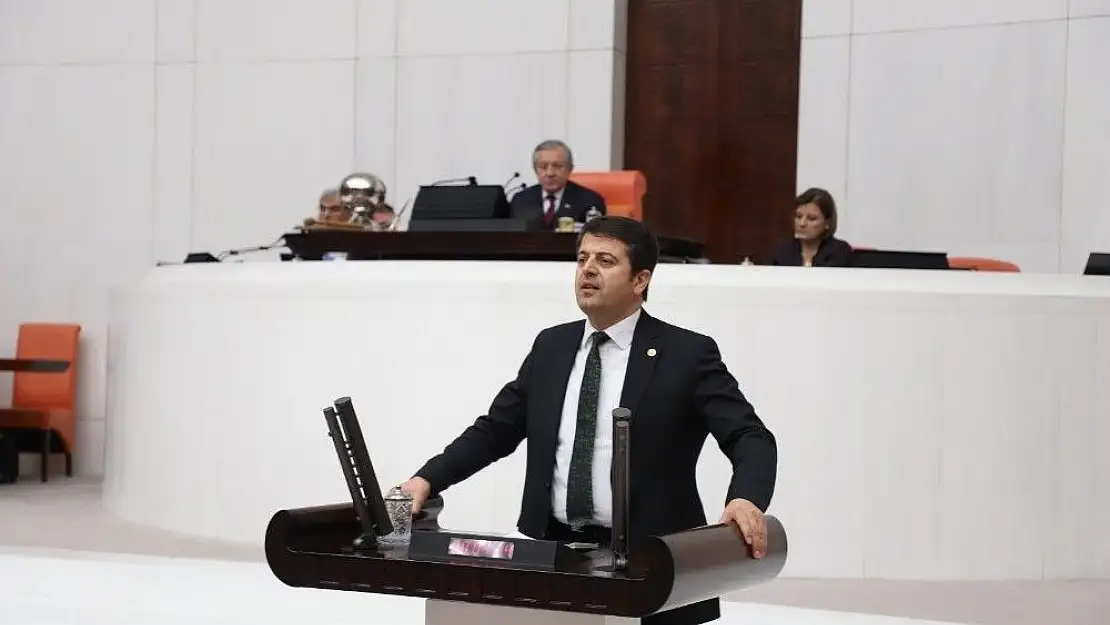 'Tutdere Adıyaman´ın işsizlik ortalamasının yüzde 15 olduğunu söyledi'