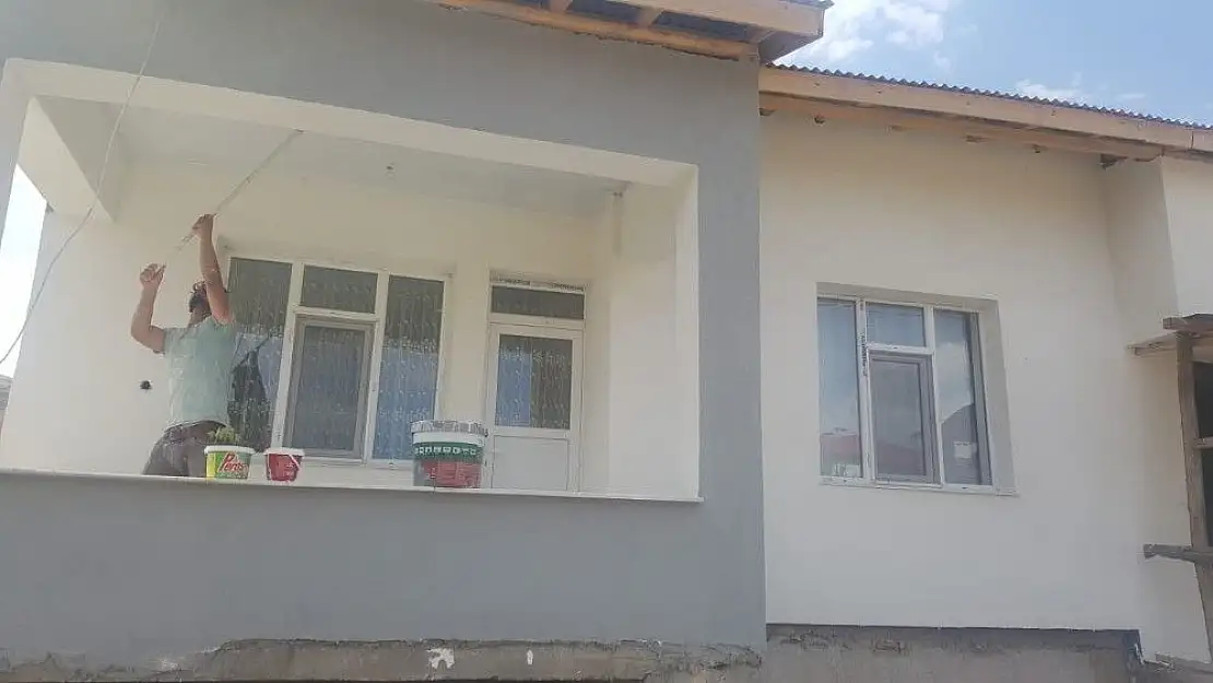 'Yetim ailenin yarım kalan evi tamamlandı'