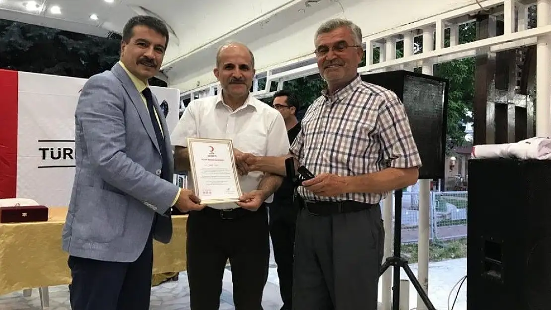 'Türk Kızılay´ı bağışcılarına madalya'
