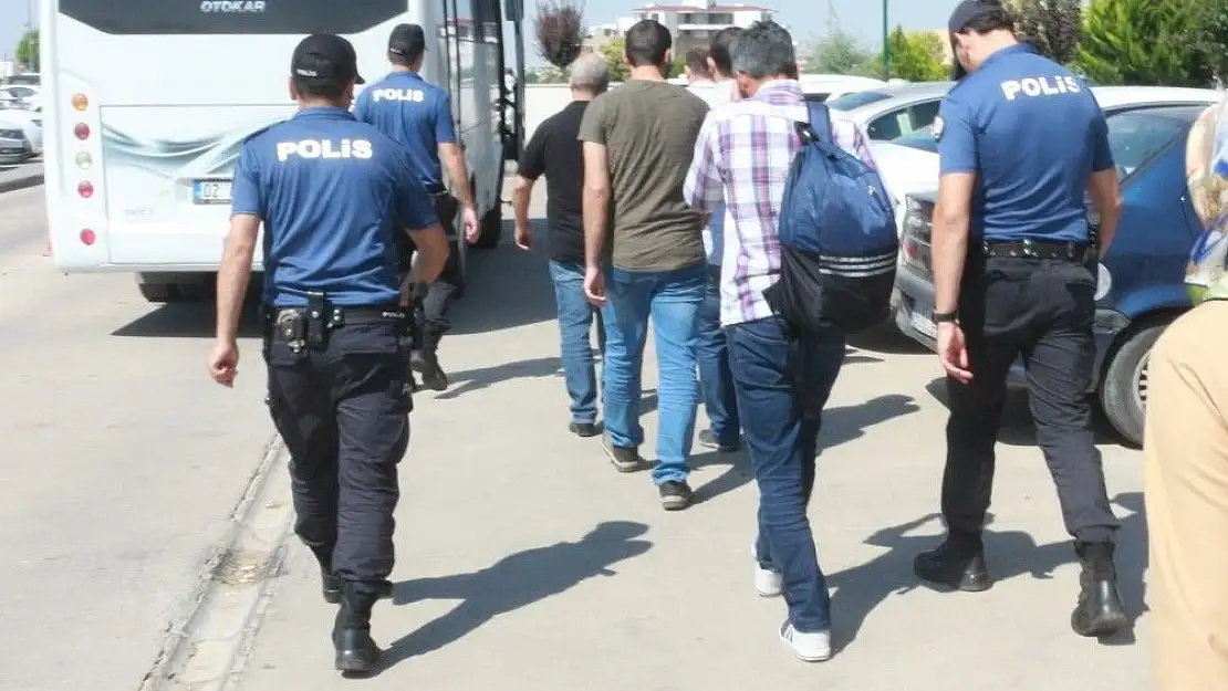 'FETO´dan gözaltına alınan 13 kişiden 6´sı tutuklandı'