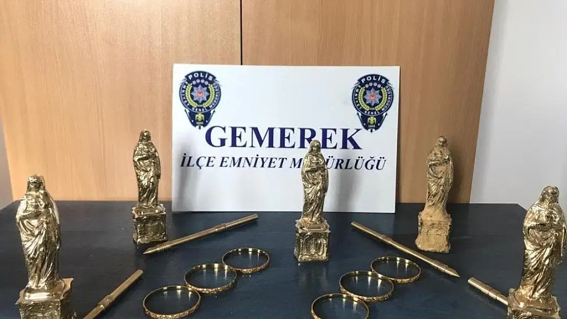 'Sahte tarihi eserlerle yakalandılar'