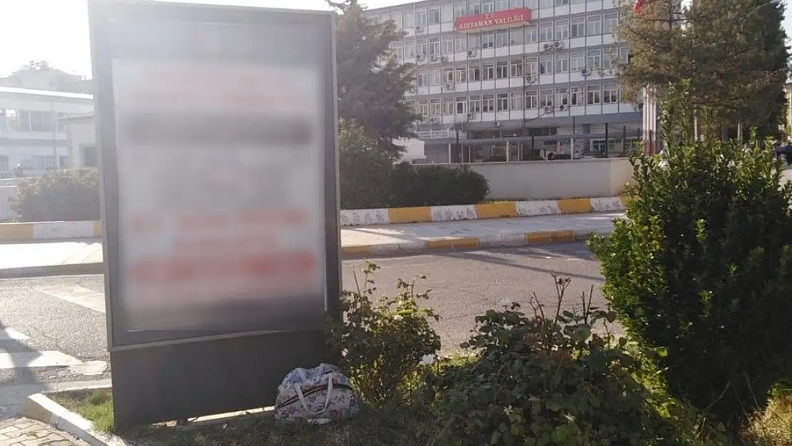 'Valilik önündeki şüpheli çanta paniğe neden oldu'