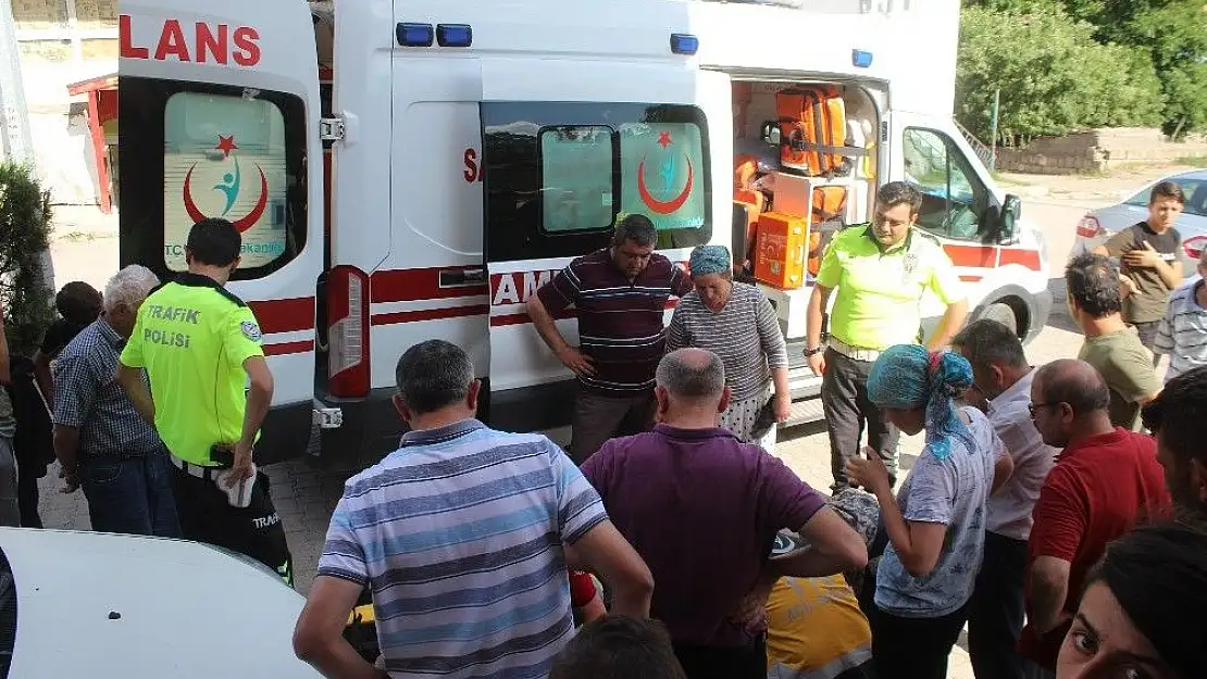 'Otomobil çarpan çocuk yaralandı'