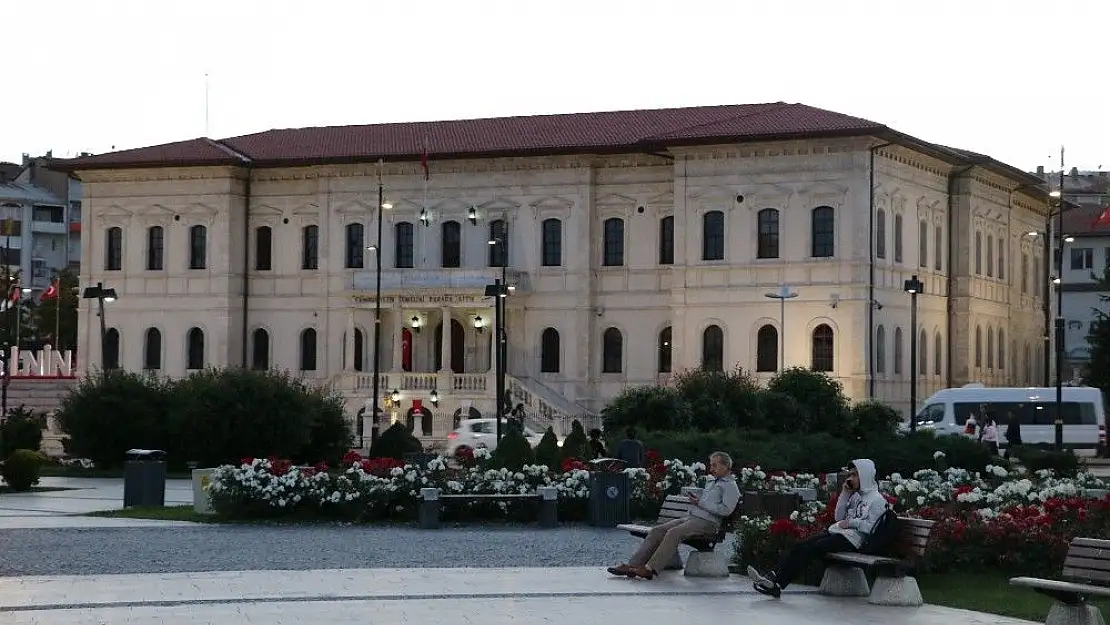 'Sivas´ta haziranın sonunda termometreler 10 dereceyi gösterdi'