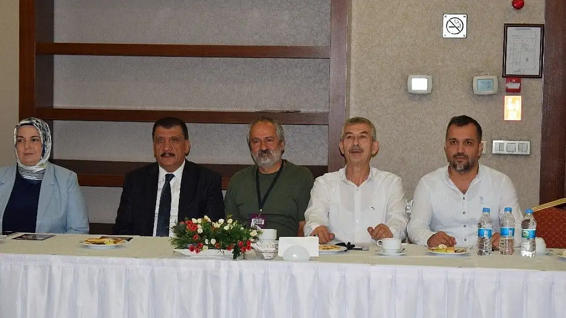 'Fotokamp Projesi Basına Tanıtıldı'