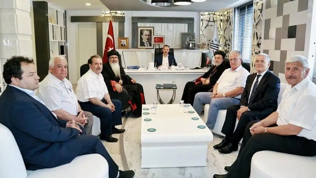 'Süryani cemaati liderleri Başkan Kılınç´ı ziyaret etti'