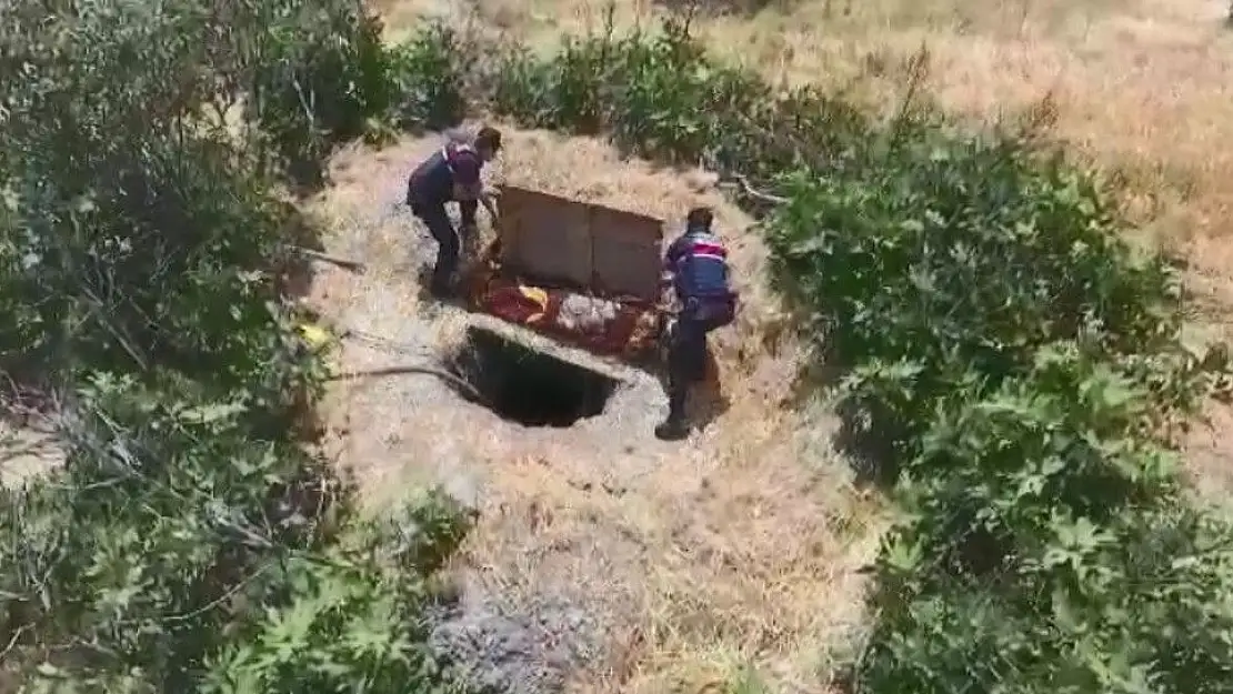 'Çalılarla çevrili kaçak kazıya droneli operasyon: 4 gözaltı'