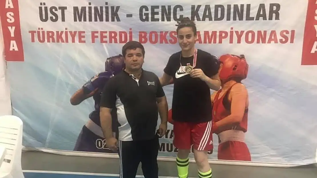 'Gizem Özer Türkiye şampiyonu oldu'