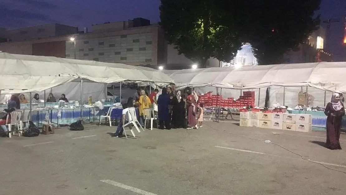 'Yetimler Kervanının kermesi sona erdi'