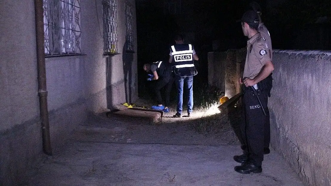 'Boşanma aşamasındaki eşine penceren kurşun yağdırdı'