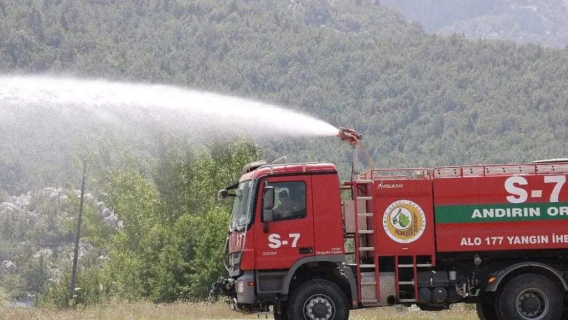 'Kahramanmaraş´ta orman yangınlarıyla mücadele'
