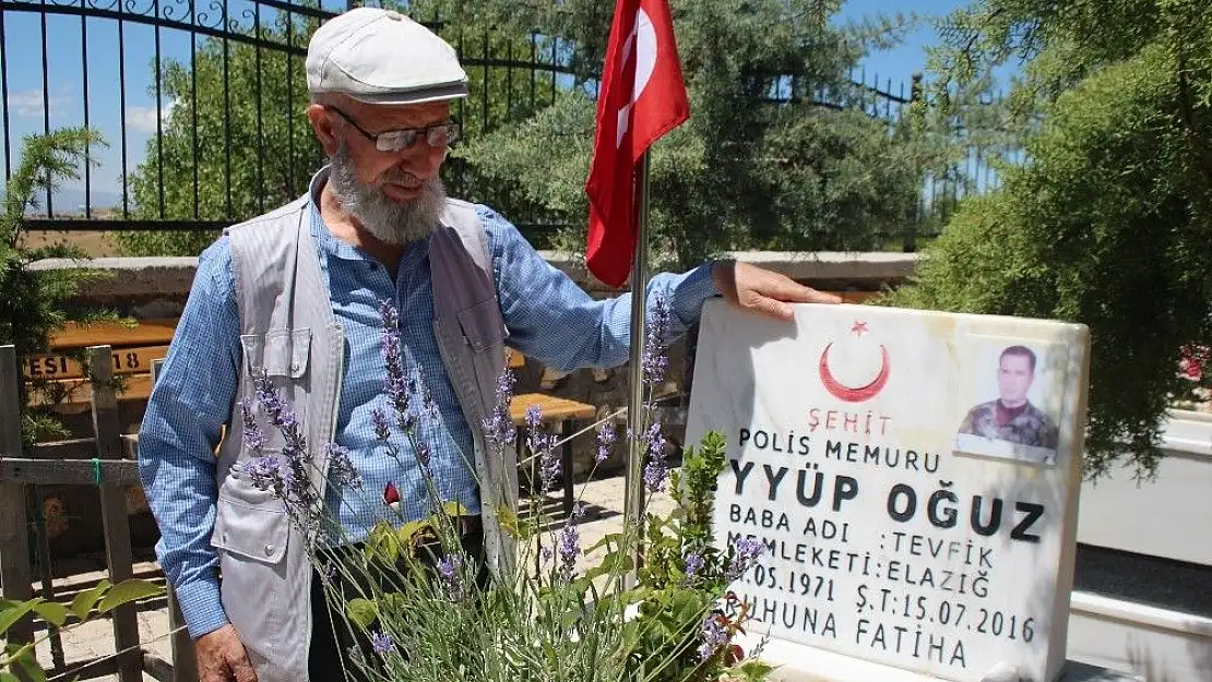'''Hiçbir zaman vatansız yaşanmaz'''