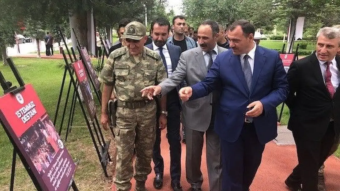 'FÜ´de şehitler yolu yürüş parkuru ve sergi açılışı'