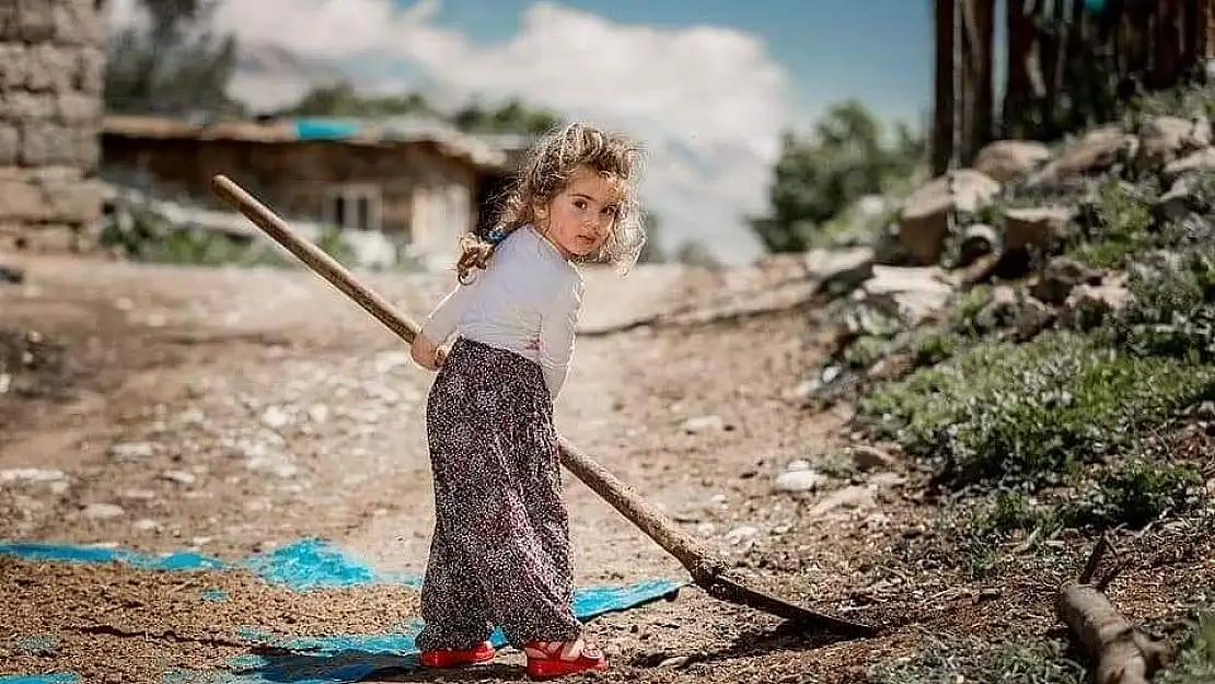 'PKK´nın bombası 2 çocuğu öldürdü, geriye bu fotoğrafları kaldı'