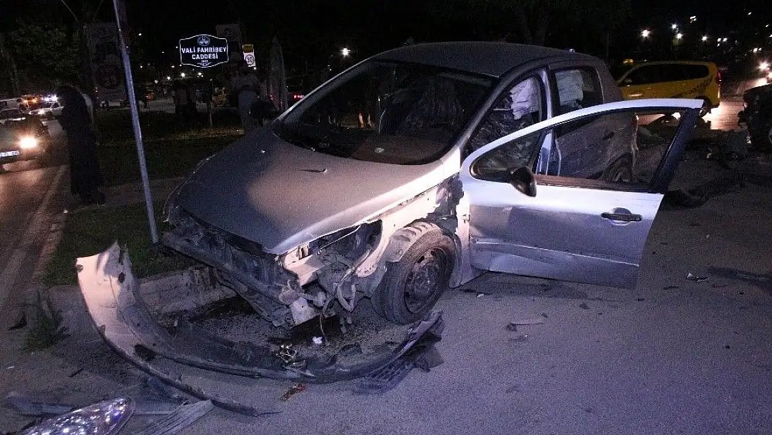 'Elazığ´da trafik kazası: 4 yaralı'