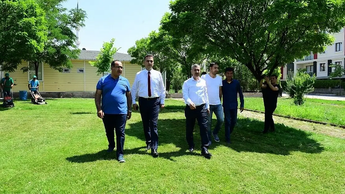 'Yeşilyurt Belediyesi´nden park ve yeşil alanların bakımına önem veriyor'