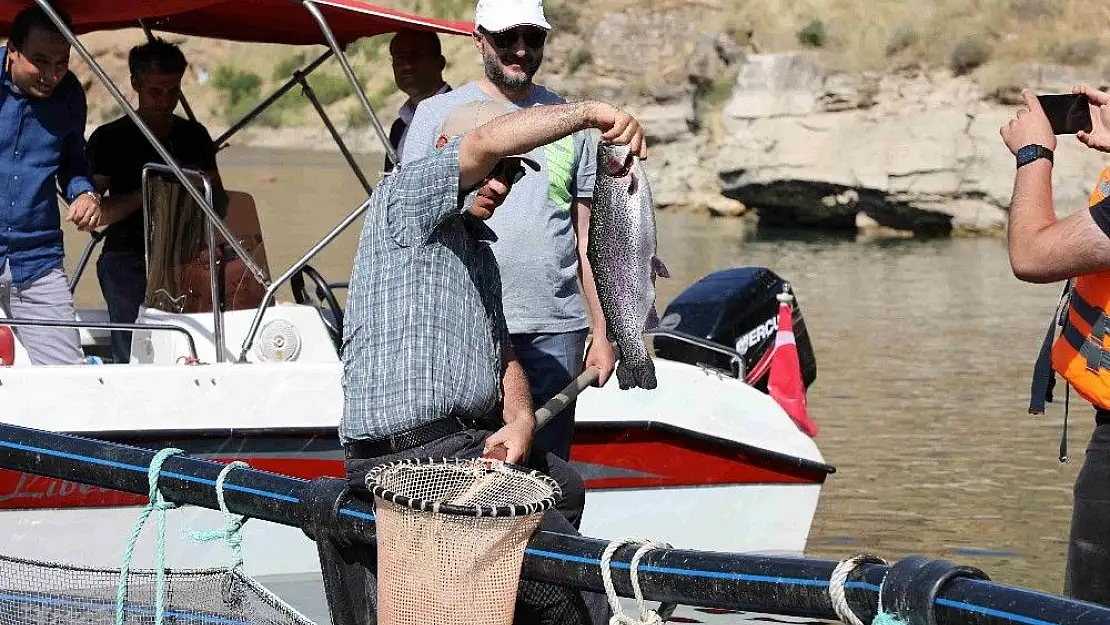 'Vali Kaldırım, çiftlikleri ve kanyonları inceledi'