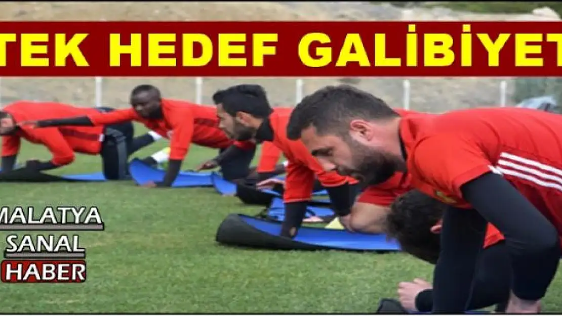 Buz, orta sahada Murat Akça ile Murat Yıldırım´ı denedi