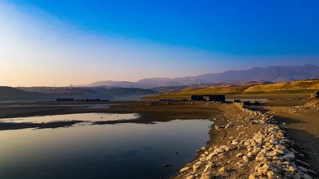 '30 yıl önce sular altında kalan mahalle ilgi odağı oldu'